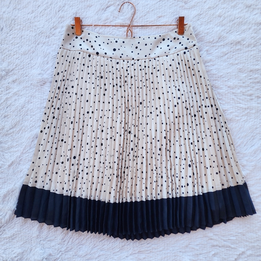 Ann Taylor Cream Polka‎ Dot Print Pleated Skirt